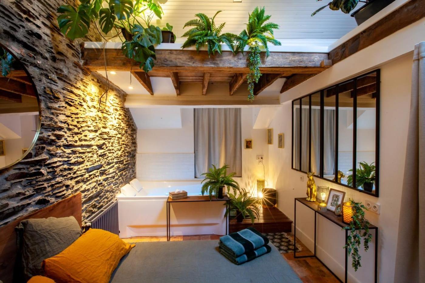 Love Room Boheme Les Petits Plaisirs 昂热 外观 照片